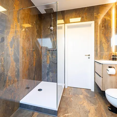 Exclusive Mit Tiefgarage In Nähe Messe-bmw-porsche-dhl-flughafen-flugzeugwerk Der Deutsche Aircraft Leipzig