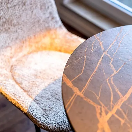 Exclusive Mit Tiefgarage In Nähe Messe-bmw-porsche-dhl-flughafen-flugzeugwerk Der Deutsche Aircraft Apartment Leipzig