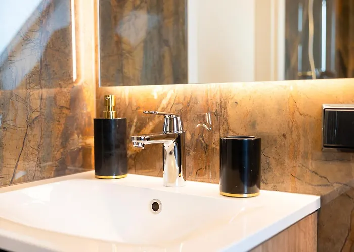 Exclusive Mit Tiefgarage In Naehe Messe-bmw-porsche-dhl-flughafen-flugzeugwerk Der Deutsche Aircraft Апартаменты