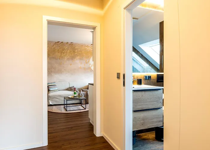 Διαμέρισμα Exclusive Mit Tiefgarage In Naehe Messe-bmw-porsche-dhl-flughafen-flugzeugwerk Der Deutsche Aircraft Λειψία