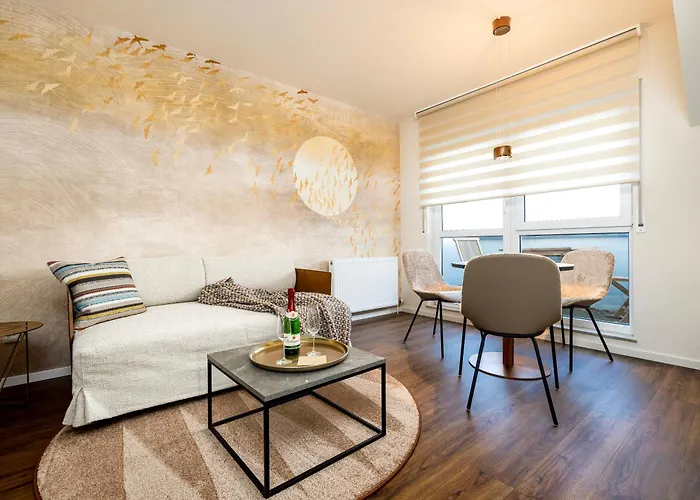 Exclusive Mit Tiefgarage In Naehe Messe-bmw-porsche-dhl-flughafen-flugzeugwerk Der Deutsche Aircraft Διαμέρισμα