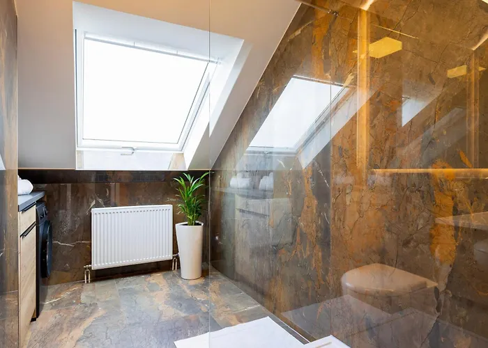 Exclusive Mit Tiefgarage In Naehe Messe-bmw-porsche-dhl-flughafen-flugzeugwerk Der Deutsche Aircraft * Лейпциг