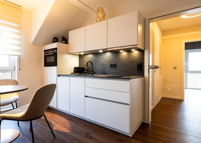 Exclusive Mit Tiefgarage In Naehe Messe-bmw-porsche-dhl-flughafen-flugzeugwerk Der Deutsche Aircraft Апартаменты